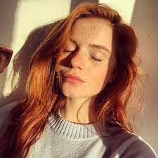 Holland roden / luca hollestelle / camila senna | see more about vintage, indie and aesthetic. Luca On Instagram Zon Liked On Polyvore Featuring Luca Hollestelle Red Hair Woman Burgundy Hair Hair