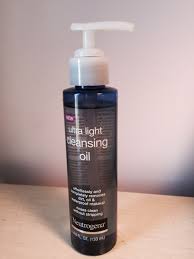 Review Ingredients Neutrogena Ultra Light Cleansing Oil Makeup Remover Beautystat Com Oil Makeup Remover Cleansing Oil Makeup Remover Cleansing Oil