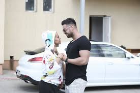 Poate Fata Cum Èi A Surprins Anda Adam SoÈul Chiar De Ziua Lui Entertainment Monden Libertatea Libertatea