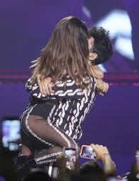 Las fotos fueron acompañadas de un corazón flechado. Tini Stoessel Y Sebastian Yatra Puro Romance En Lo De Susana Gimenez