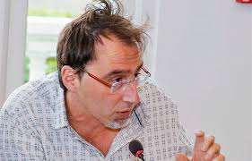 Le « délibéralisme », une alternative économique au cœur des recherches  d'Eric Dacheux