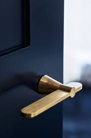 From classic polished brass which is superb for houses with traditional interiors to modern dual brass finishes which are ideally suited to modern decor schemes in contemporary style homes. Interior Detail Brass Door Handle Door Handles Modern Door Handles Interior Internal Door Handles