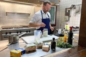 13,259 likes · 212 talking about this. Sepp Schellhorn Kocht Bei Kitchen Impossible Gegen Tim Malzer Tageskarte