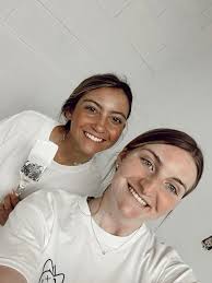 Just a couple Ashley's twinning in our F2sb 💕