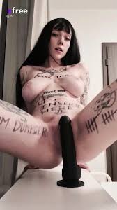 Puta Tetona Dildo - Elles Club - EPORNER