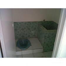 Jun 26, 2021 · sementara di lantai atas ada satu kamar lain. 82 Gambar Desain Kamar Mandi Asri Yang Bisa Anda Contoh