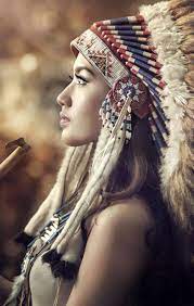 Wonderful Native American Headdress American Indian Girl Native American Women