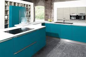 cuisine bleu gris canard ou bleu marine code couleur et idees de deco armoires de cuisine rustiques decoration cuisine et decoration interieure cuisine