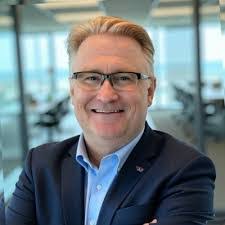 Daniel Gell's Instagram, Twitter & Facebook