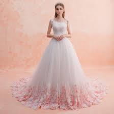 Am hochzeitstag ist es klar, dass sie als braut so elegant und schön wie möglich sein möchten. Schone Weiss Brautkleider Hochzeitskleider 2019 A Linie Rundhalsausschnitt Perlenstickerei Quaste Spitze Blumen Pink Applikationen Armellos Ruckenfreies