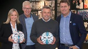 Håndsydd ball med 32 paneler og ekstra. Felles Ligaball I Eliteserien Og Toppserien Eliteserien