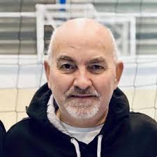 🎂 ¡𝑭𝒆𝒍𝒊𝒄𝒊𝒅𝒂𝒅𝒆𝒔, 𝑨𝒃𝒆𝒍! 🥂 Nuestro entrenador, Abel Bernal,  cumple hoy 43 años. Nuestros mejores deseos en un día tan especial. 💙  #SomosVoleyPalma 🏐 #FelicidadesAbel #ClubVoleyPalma #VoleyPalma  #SomosPalma #SomosAzules #SomBlaus ...