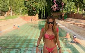 Our team will be update. Joana Amaral Dias E As Criticas A Exposicao Do Corpo Marcelo Rebelo De Sousa Anda A Mergulhar No Rio Tejo Ha 77 Anos E Nunca Ninguem O Viu Nu Vip Pt