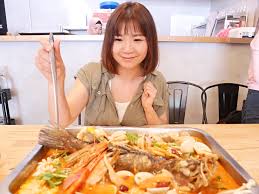 Alongside popular food offerings at malls such as sunway giza mall, where late night crowds can often be seen enjoying drinks and treats on. Eat Drink Thai Kota Damansara Hiphippopo Com
