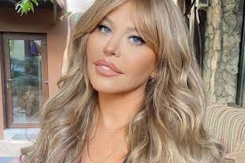 Loredana — ziua de azi 03:11. 9q7jwt5a3du Wm