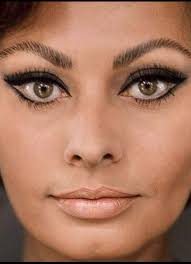 I had a dream of my granny giving me brown 10c and Silve and Brown R5 and  R20 is also brown what does its mean