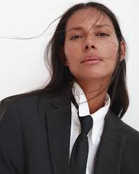 Emanuela de Paula (@emanueladepaula) • Instagram photos and videos