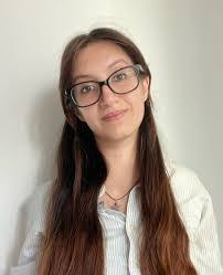 Donna Toomey's Instagram, Twitter & Facebook