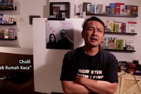 Efek rumah kaca is an indonesian indie rock band, formed in 2001. Kisah Cholil Efek Rumah Kaca Awali Nge Band Ayo Bandung