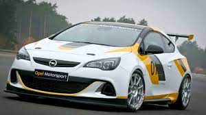 El opel astra opc extreme deriva de un coche de competición y tiene diversos componentes fabricados en fibra de carbono. Opel Astra Opc Motorsport Youtube