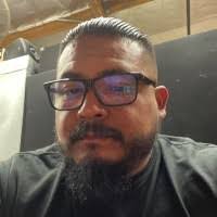 Roberto Olano's Instagram, Twitter & Facebook