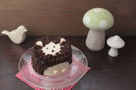 3 eigelb 2 el arrak prise salz 200 g zucker 3 eiweiß 200 g mehl. Mini Cakes Backen Kleine Igel Motivtorte Selber Machen Absolute Lebenslust