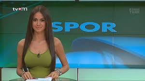 Buse yıldırım tv presenter from turkey. Buse Yildirim Bacak