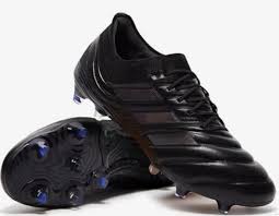 Jenis kasut bola yang pernah dipakai oleh nani. Rm160 New Ready Kasut Futsal Dan Kasut Bola Murah Facebook