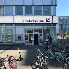 Wir empfehlen ihnen dringend, vor dem besuch des zweig alle details und fragen, die sie haben, telefonisch zu überprüfen. Deutsche Bank Bank In Berlin