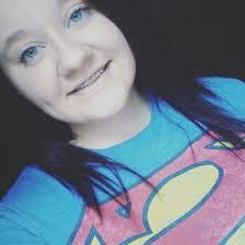 Ashley Rexrode's Instagram, Twitter & Facebook