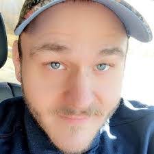 Danielle Tharp's Instagram, Twitter & Facebook