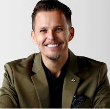 TJ the Cruise Director