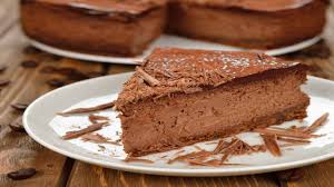 La cheesecake al cioccolato gianduia è una rivisitazione del classico dolce americano preparato con il formaggio fresco. Cheesecake Al Cioccolato Al Latte Una Torta Fredda Da Gustare Sempre