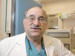 Prostate Cancer: Experts discourage vitamins and PSA test