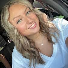 Shanna Wilkins's Instagram, Twitter & Facebook