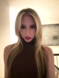 Lana Breaux's Instagram, Twitter & Facebook