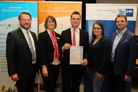 Browse the user profile and get inspired. Ihk Aachen Ehrte Die Neun Besten Azubis Im Kreis Euskirchen Der Blog Der Kreissparkasse Euskirchen