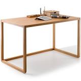 Wer das glück hat sein eigener boss zu sein und zu hause arbeitet, hat auch die möglichkeit, den arbeitsplatz nach eigenen vorstellungen zu gestalten. 749 00