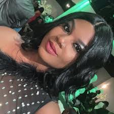 Is it me orrrrrr do these ladies