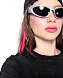 Amidst the low-rise jeans, trucker hats, and velour tracksuits Gen Z has  brought back into the zeitgeist, another noughties style star is  reemerging:@paulfrankpix. The playful label, fronted by a ...