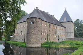 Das festungsartige anwesen im renaissancestil wurde zwischen 1602 und 1704 auf den mauern einer noch älteren, vordem abgebrannten burg erbaut. Haus Kemnade Gps Wanderatlas