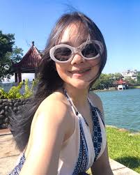 solo travel photos damn unslAy 🤺