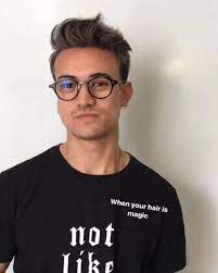 X Post From R Gifs Heat Activated Hair Colour Apparently Pravana Makes This And It Will Be On The M Thin Hair Men Mens Hairstyles Thick Hair Haircuts For Men