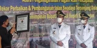 Karena mimpiku menjadi kenyataan ketika aku bertemu denganmu. Bupati Simalungun Pecahkan Rekor Muri 100 Hari Bangun Jalan Terpanjang Dengan Swadaya Masyarakat Halaman All Kompas Com