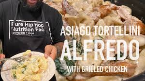 Curious how many carbs the olive garden alfredo sauce has. Asiago Tortellini Alfredo With Chicken Olive Garden Copycat Youtube
