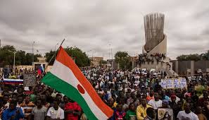 انقلابيّو النيجر يلغون اتفاقيات عسكرية مع فرنسا... توعّدٌ بـ'ردّ فوري' على  أي 'عدوان' | النهار