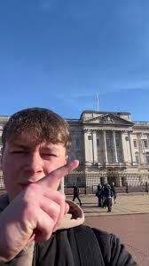 A request gir Freddy Mercury..a simple light-hearted sketch..😜😁#fred...