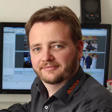 Partner vor den Vorhang: SCHAUX eU