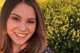 Eddie Navarrete's Instagram, Twitter & Facebook