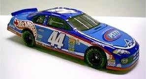 Jones earned the nickname buckshot from his grandfather after he ran into a table and showed no signs of pain or. 2001 Buckshot Jones 1 24th Hot Wheels Four Generations Preferred Series Car